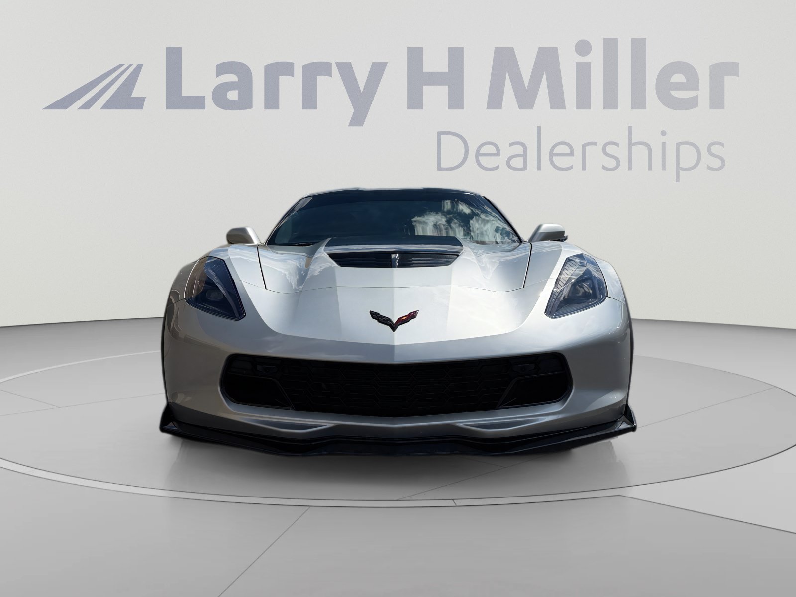 Used 2016 Chevrolet Corvette Z06 w/ 3LZ Preferred Equipment Group RWD image 8