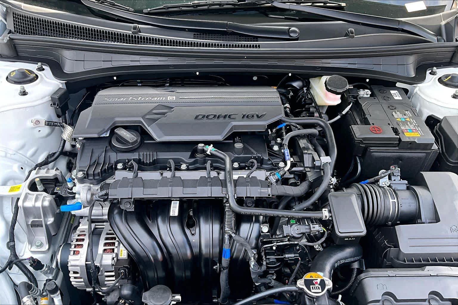 New 2026 Hyundai Elantra Limited FWD image 16