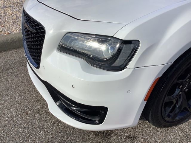 Used 2022 Chrysler 300 S RWD image 32