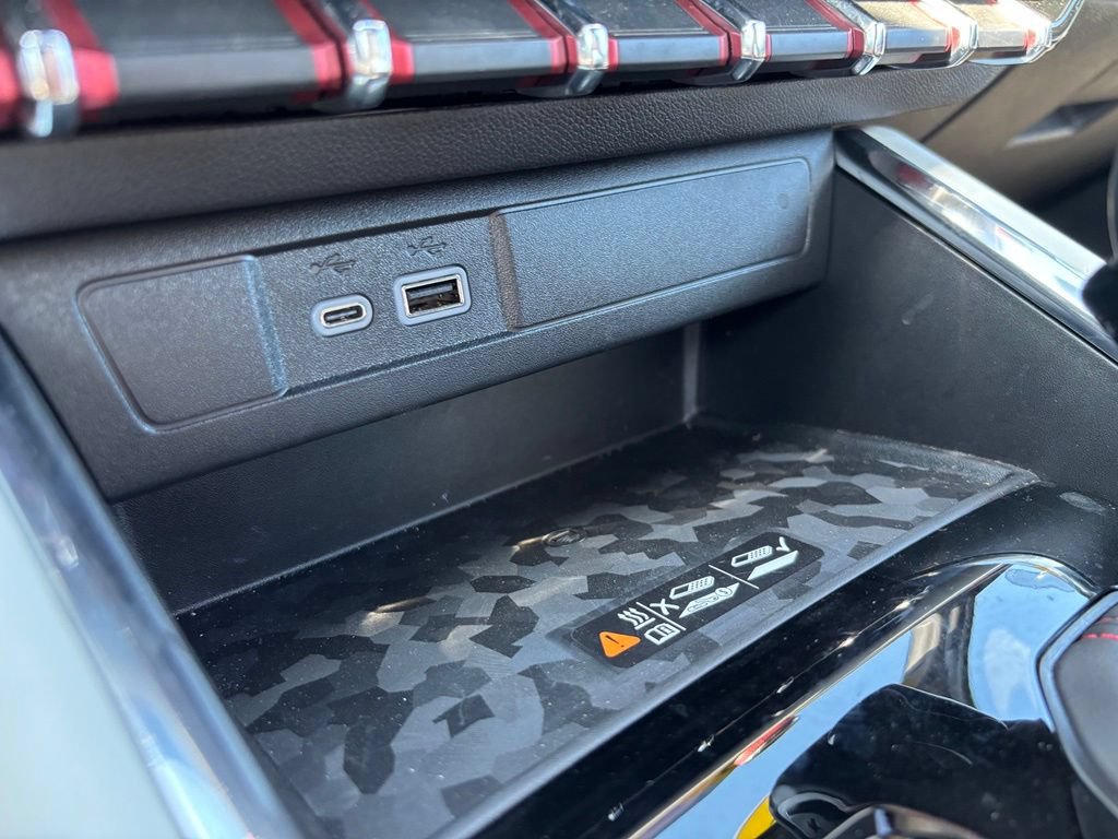 Used 2025 GMC Canyon AT4 w/ AT4X AEV Edition AWD/4WD image 29