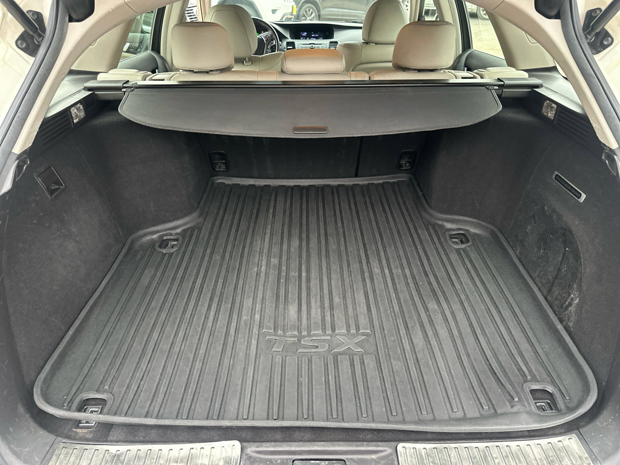 Used 2011 Acura TSX Sport Wagon image 18