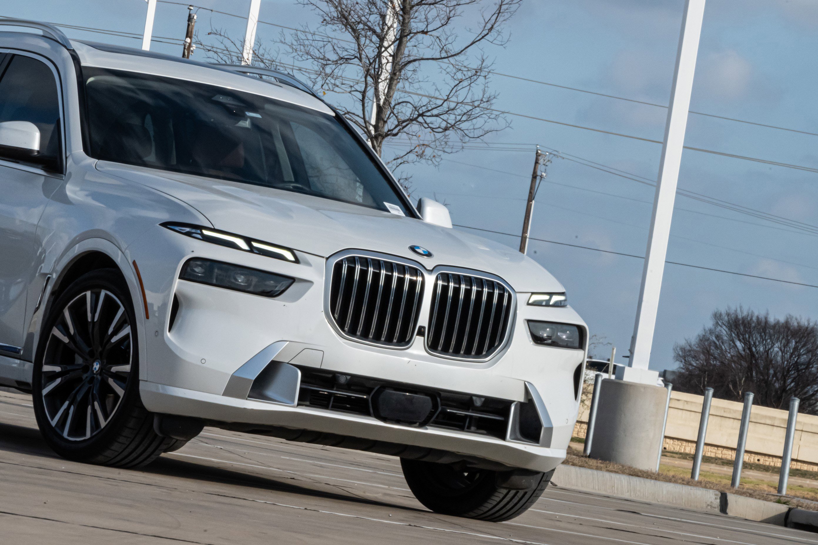 Certified 2024 BMW X7 xDrive40i w/ Premium Package image 5