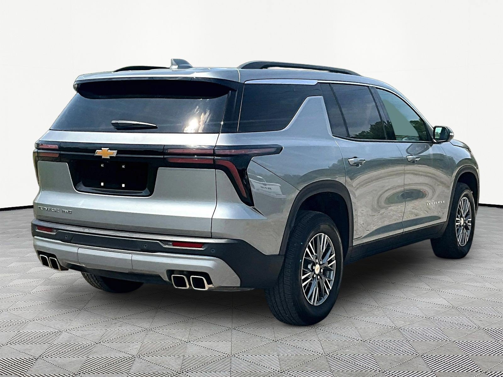Used 2026 Chevrolet Traverse LT AWD/4WD image 6
