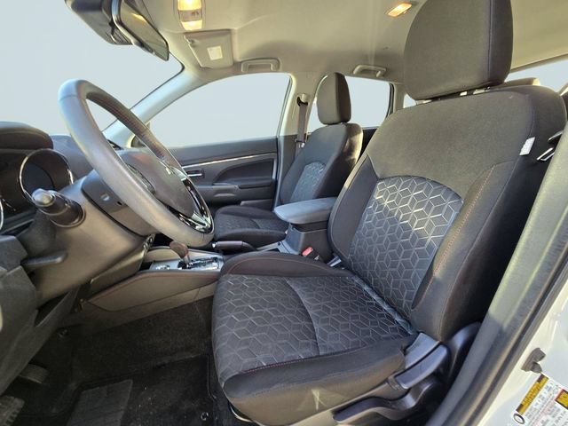 Used 2023 Mitsubishi Outlander Sport LE AWD/4WD image 4