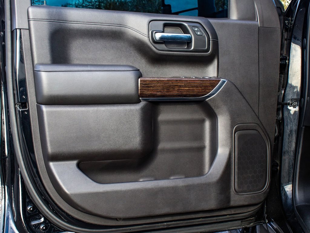 Used 2020 GMC Sierra 1500 Elevation w/ Elevation Value Package image 8