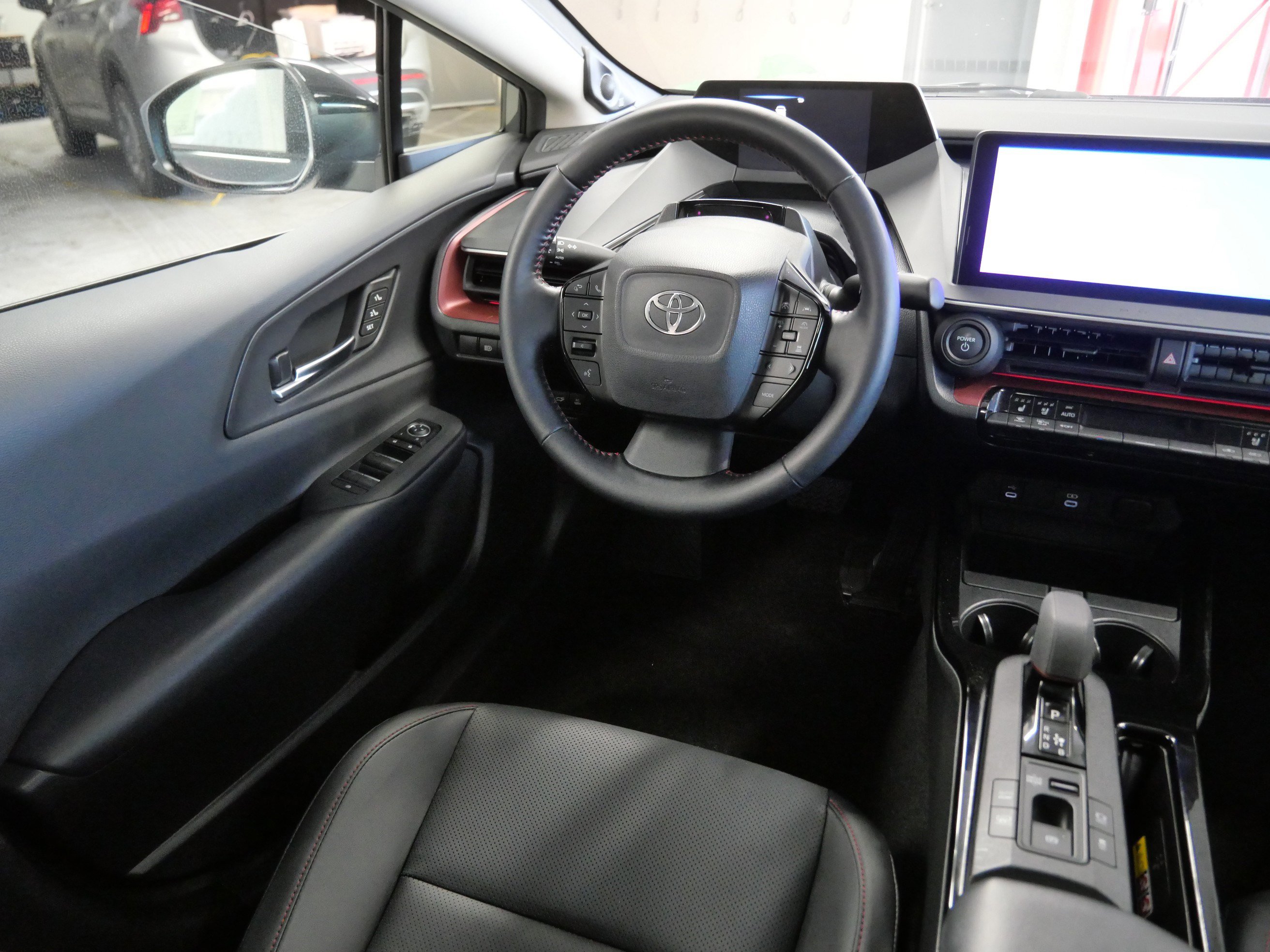 Used 2023 Toyota Prius Prime Premium image 10