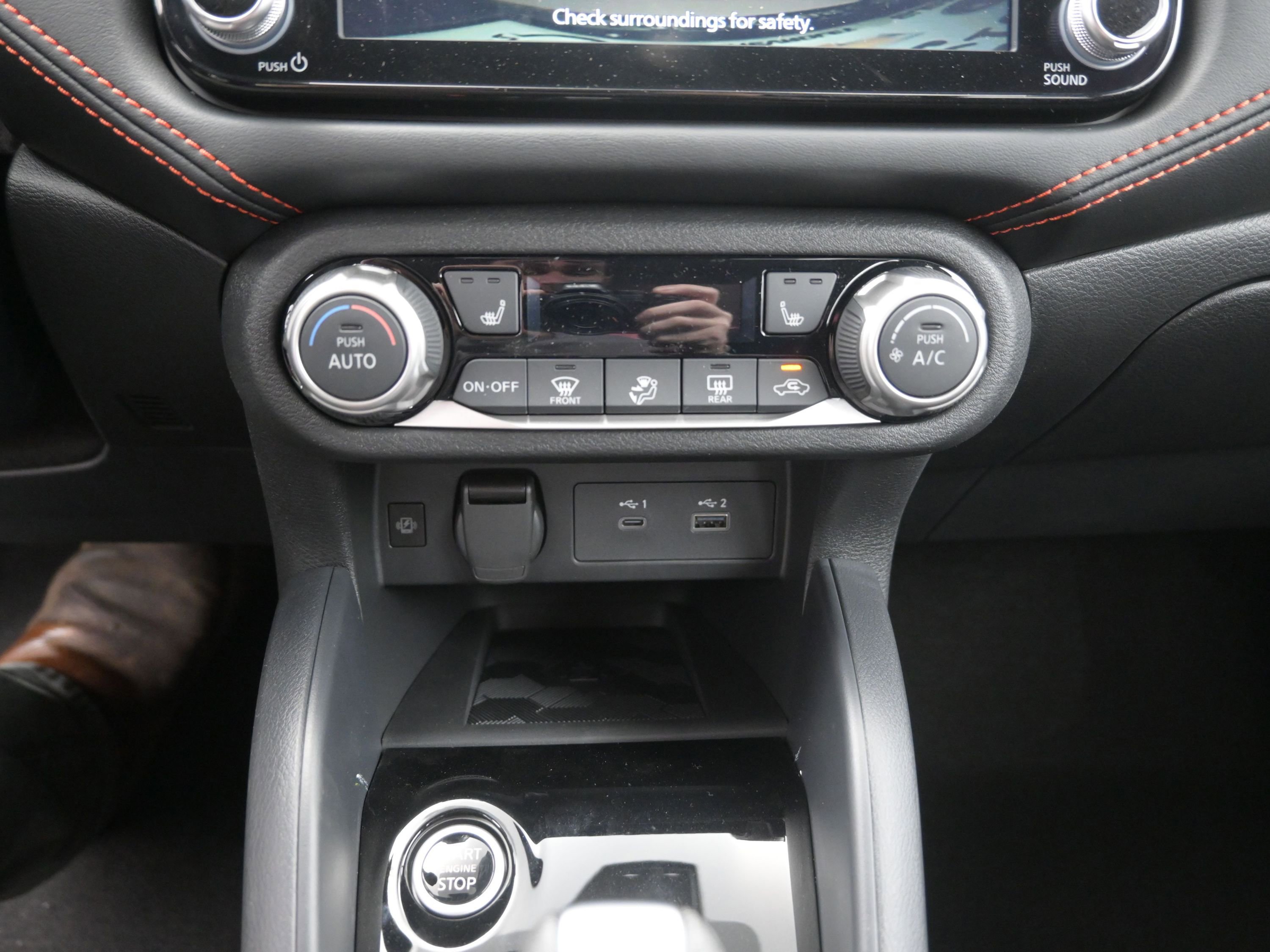 New 2025 Nissan Versa SR w/ Trunk Package image 16