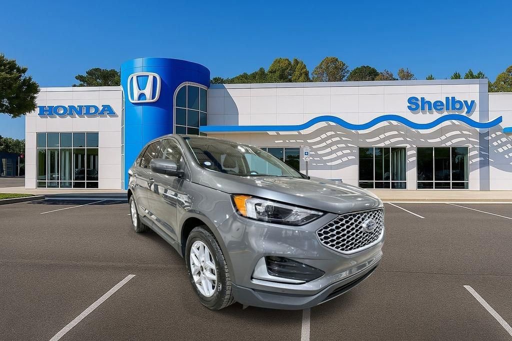Used 2024 Ford Edge SEL AWD/4WD image 2