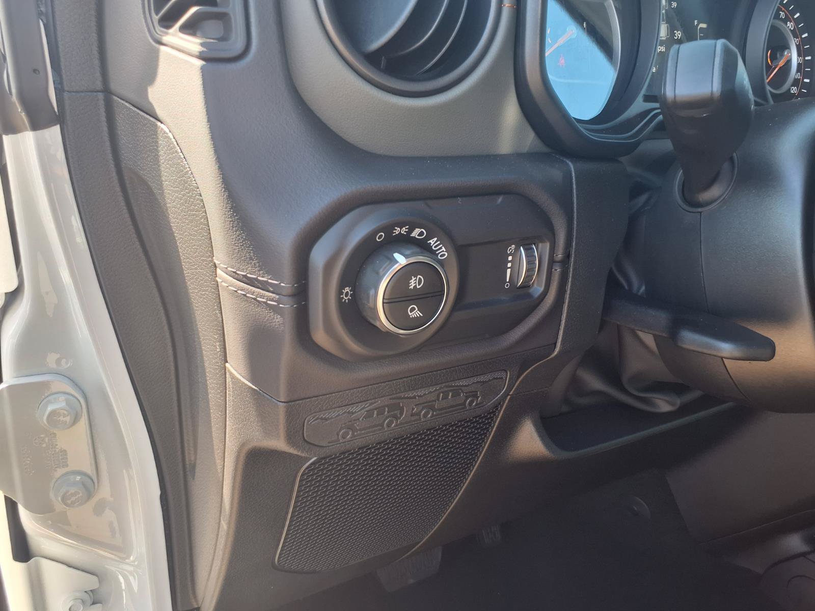 New 2026 Jeep Gladiator Mojave AWD/4WD image 11