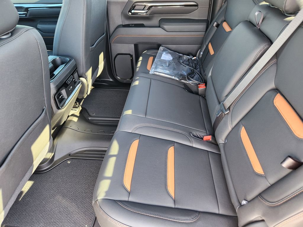 New 2026 GMC Sierra 2500 AT4 w/ AT4 Premium Plus Package image 10