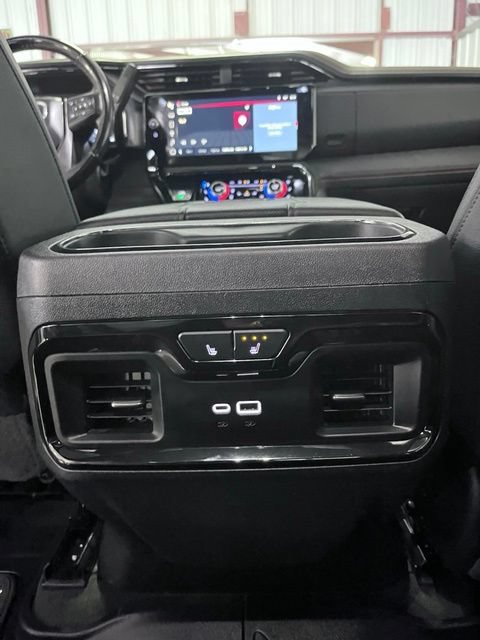 Used 2024 GMC Sierra 2500 AT4 w/ Technology Package AWD/4WD image 30