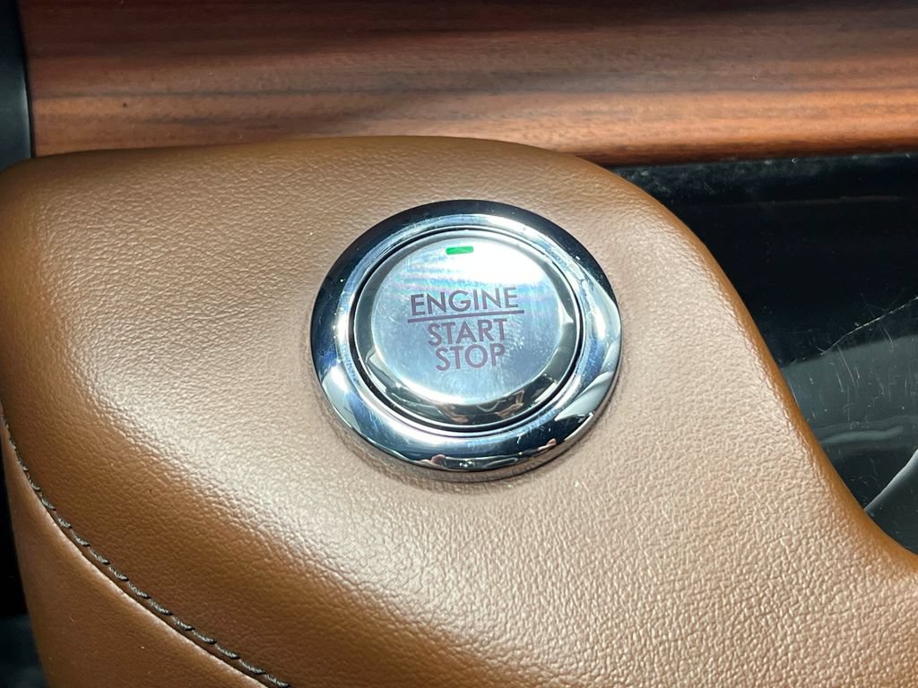 Used 2020 Lincoln Aviator Reserve w/ Elements Package Plus AWD/4WD image 21