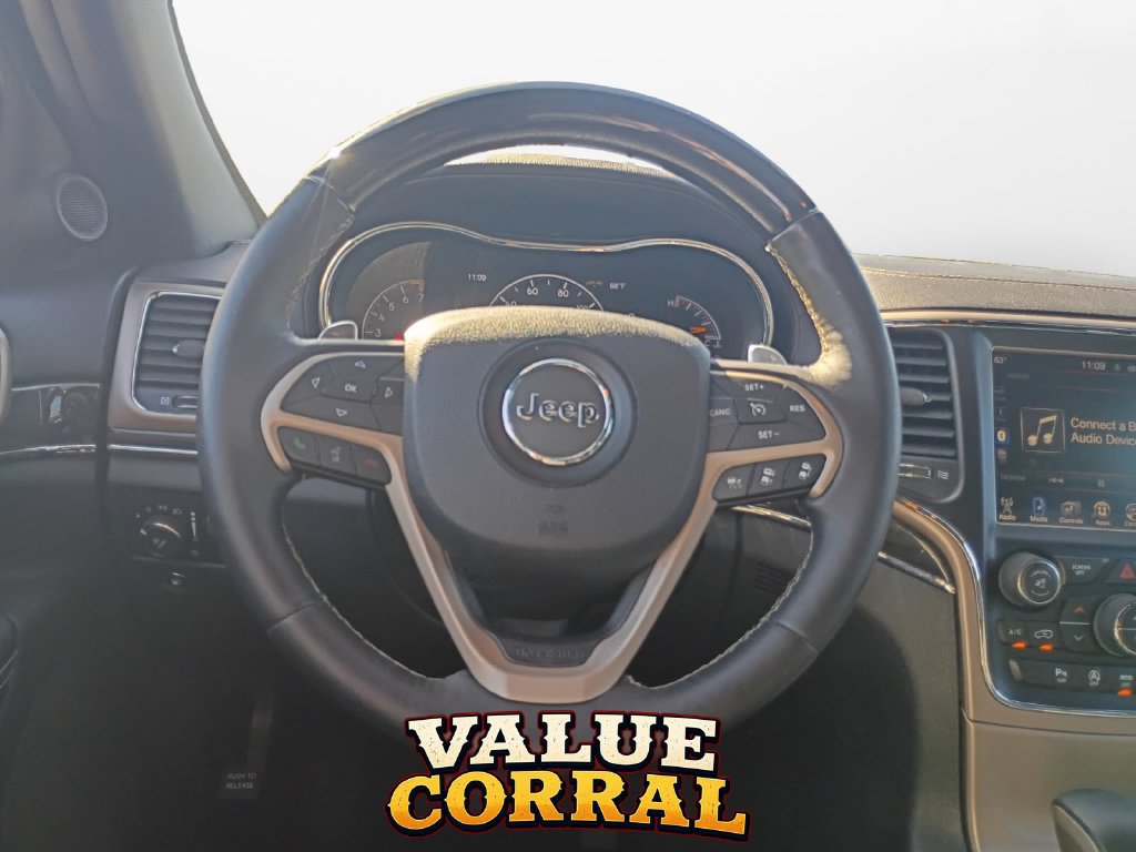 Used 2016 Jeep Grand Cherokee Overland w/ Advanced Technology Group AWD/4WD image 12