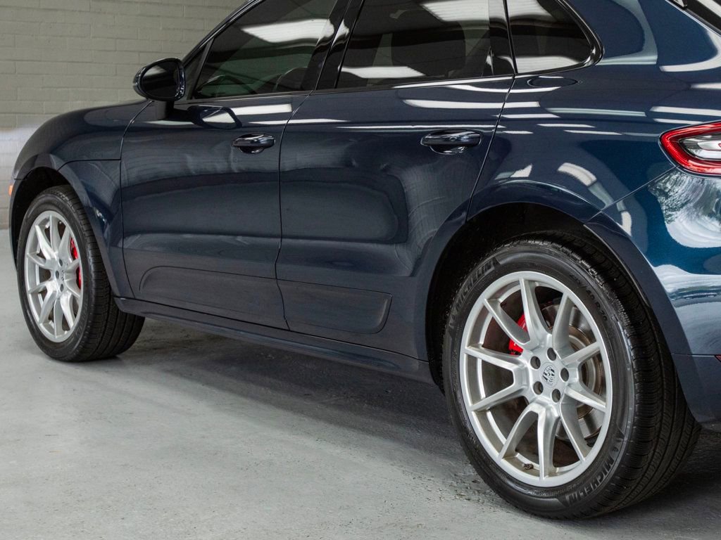 Used 2017 Porsche Macan Turbo AWD/4WD image 41
