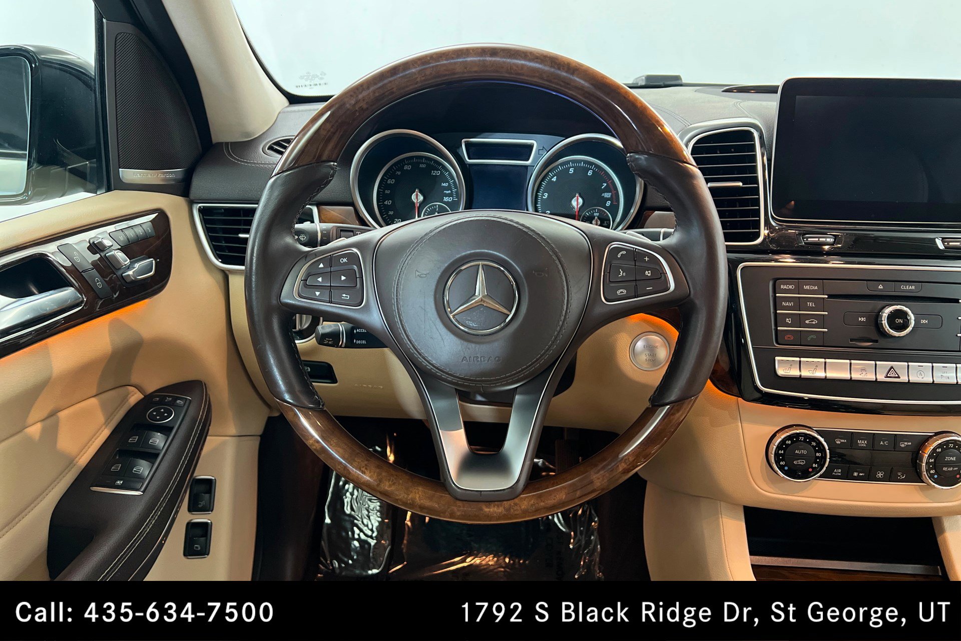 Used 2017 Mercedes-Benz GLS 550 4MATIC image 12