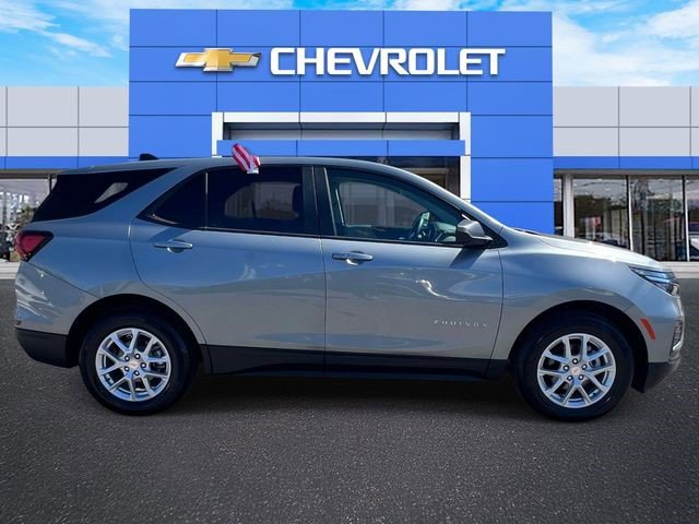 Certified 2023 Chevrolet Equinox LS w/ LS Convenience Package FWD image 11
