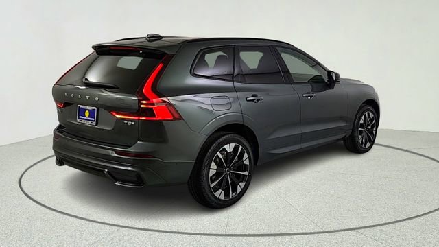 New 2026 Volvo XC60 T8 Plus w/ Climate Package AWD/4WD image 7