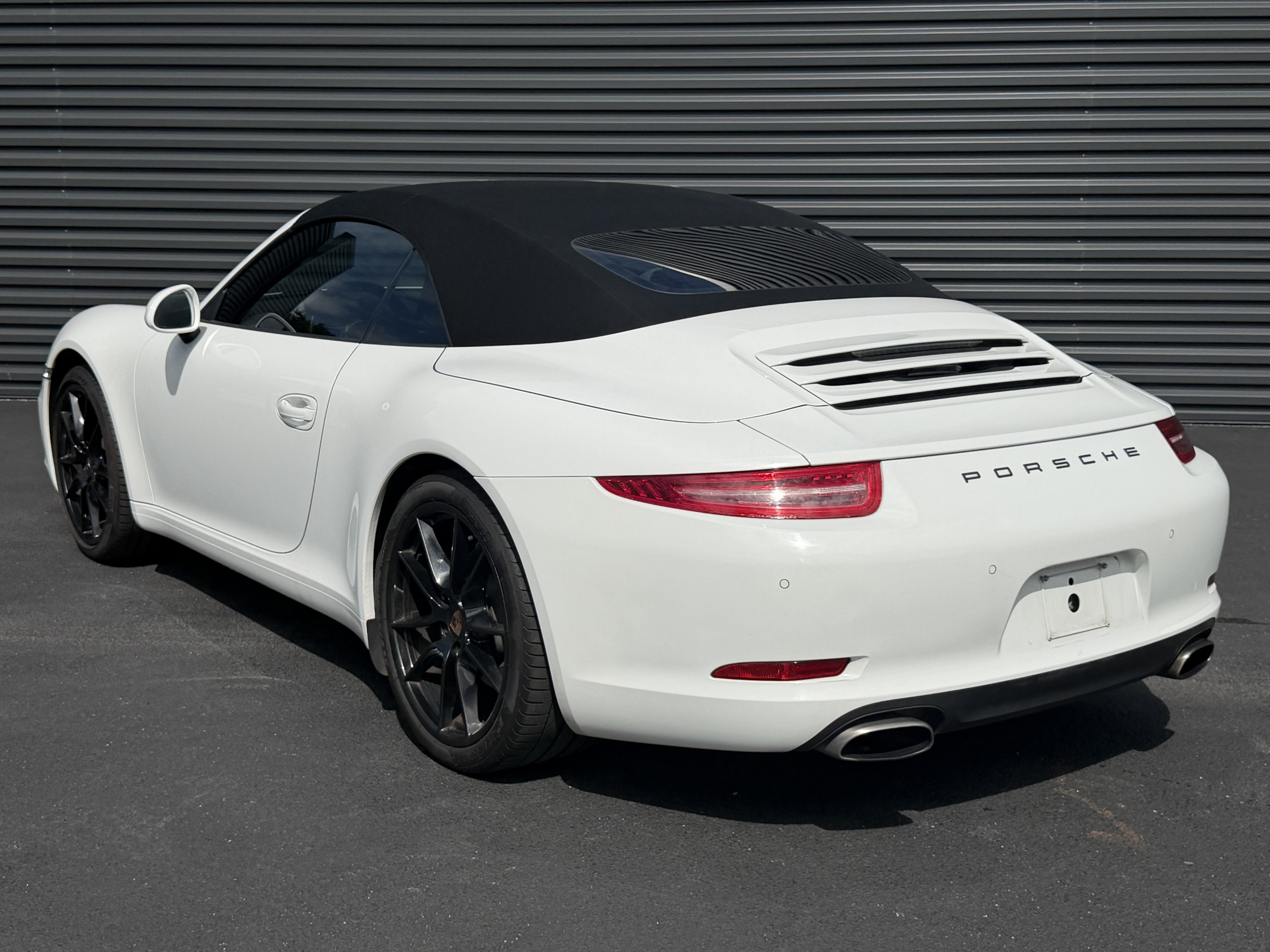 Used 2014 Porsche 911 Carrera RWD image 3