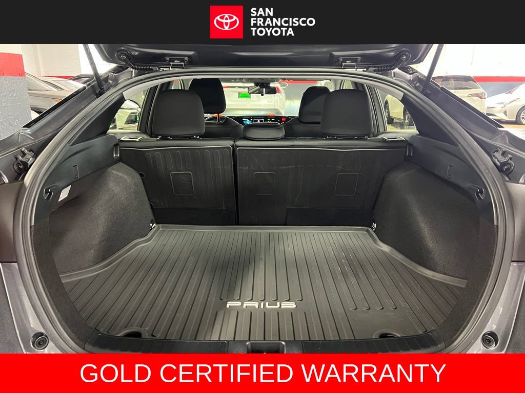 Certified 2022 Toyota Prius LE FWD image 35