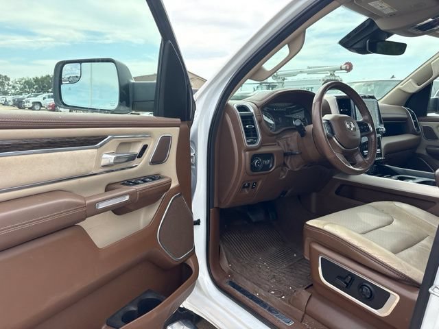 Used 2019 RAM 1500 Laramie AWD/4WD image 8