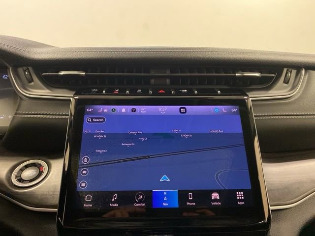Used 2022 Jeep Grand Cherokee L Limited w/ Black Appearance Package AWD/4WD image 13