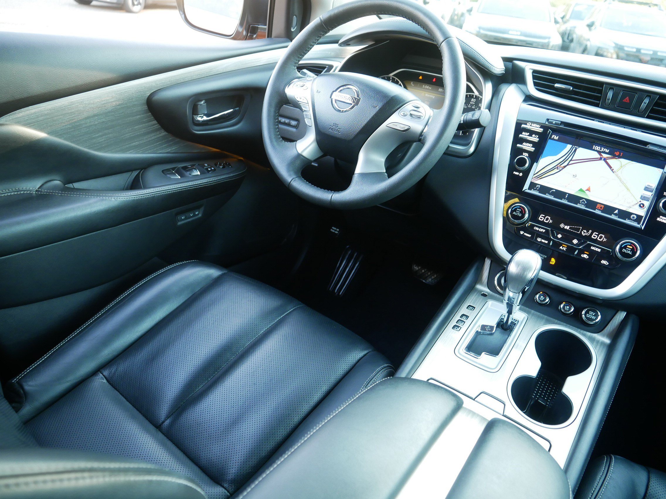 Used 2016 Nissan Murano Platinum w/ Platinum Technology Package AWD/4WD image 9