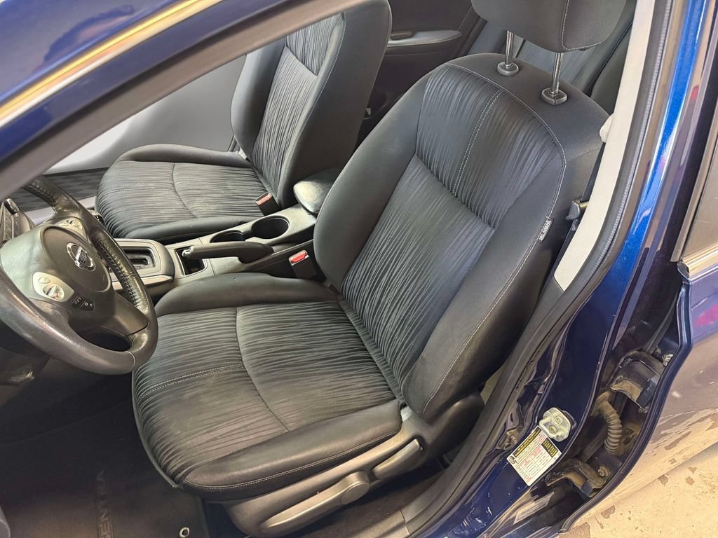 Used 2016 Nissan Sentra SV FWD image 31