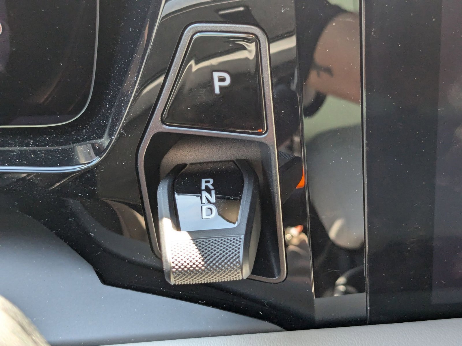 New 2024 Porsche Macan 4 Electric image 21