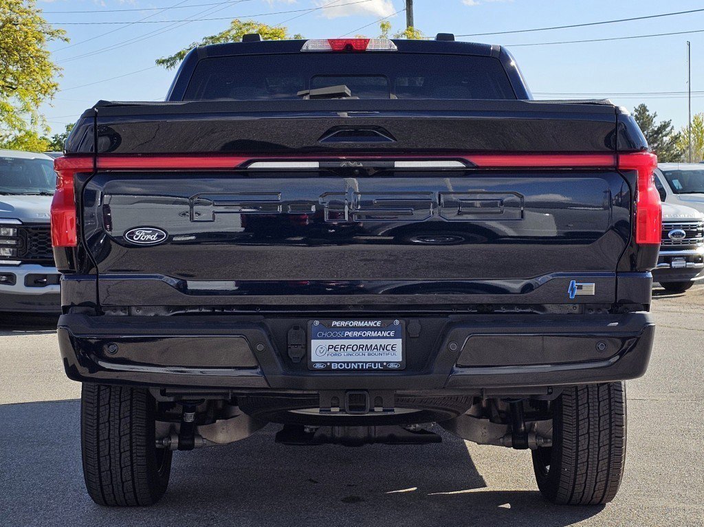Used 2024 Ford F150 Lightning Platinum AWD/4WD image 19