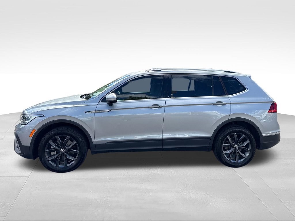 Used 2023 Volkswagen Tiguan SE AWD/4WD image 6