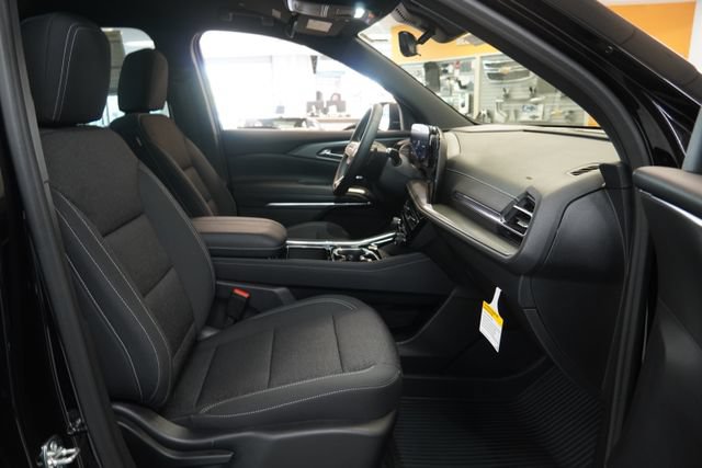 New 2026 Chevrolet Traverse LT w/ Midnight/Sport Edition AWD/4WD image 37
