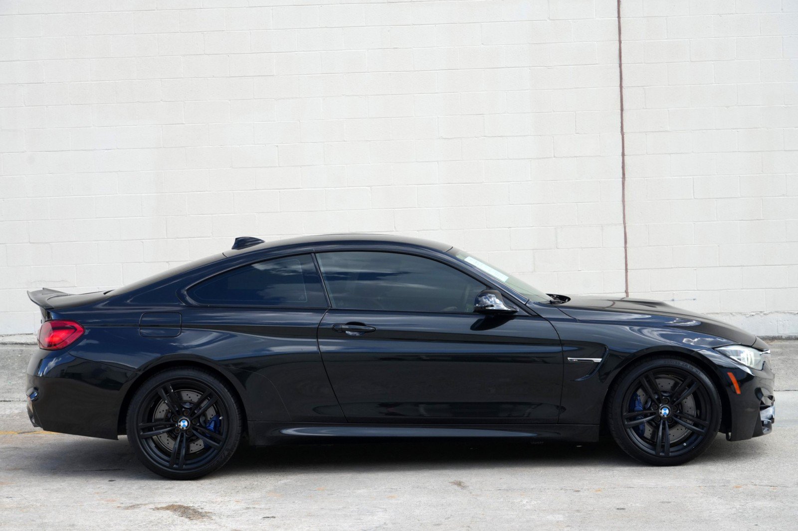 Used 2018 BMW M4 Coupe RWD image 45