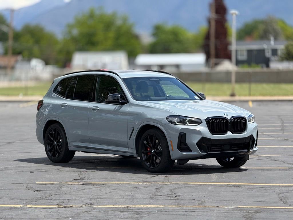 Used 2023 BMW X3 M40i AWD/4WD image 3