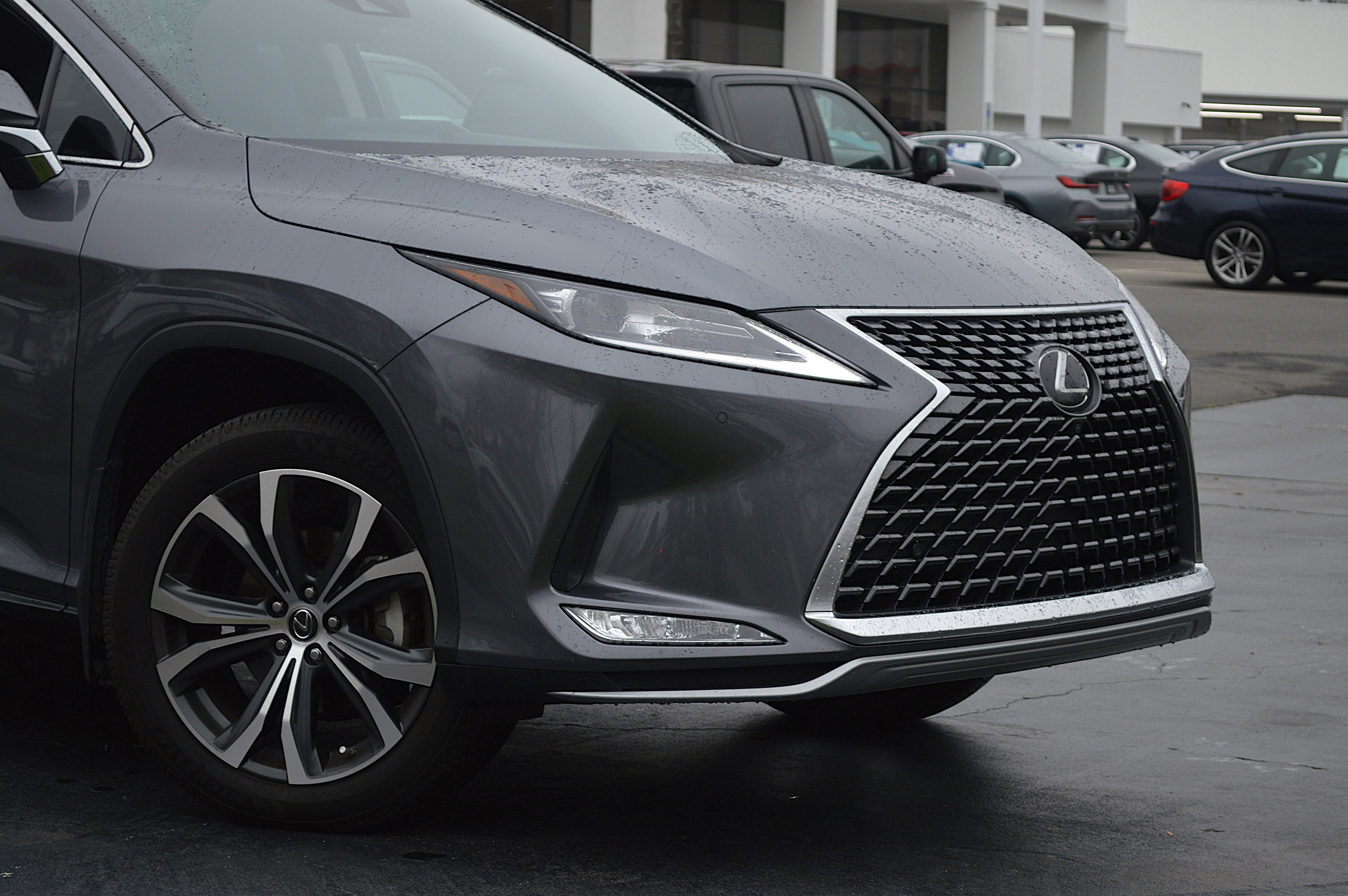 Used 2022 Lexus RX 350 FWD w/ Premium Package image 2