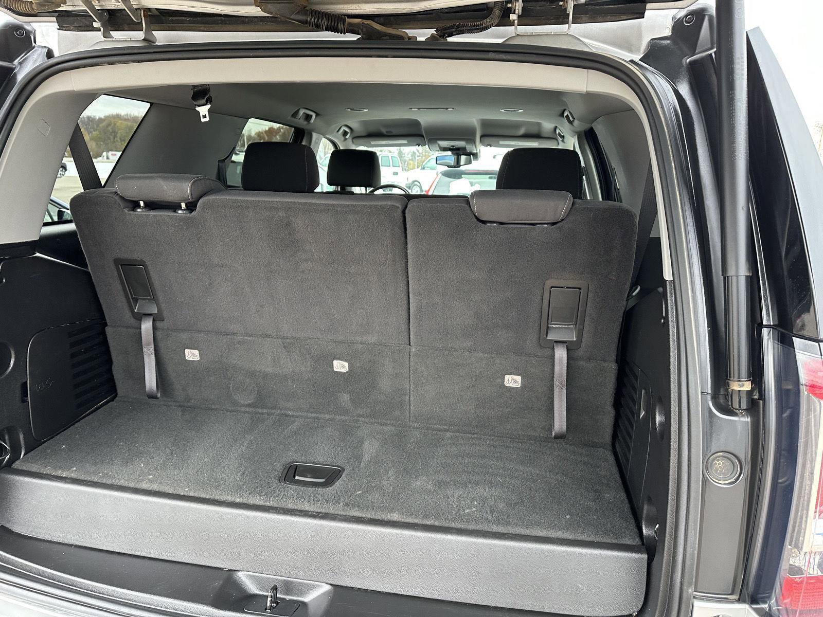 Used 2020 GMC Yukon SLE w/ SLE Value Package image 8