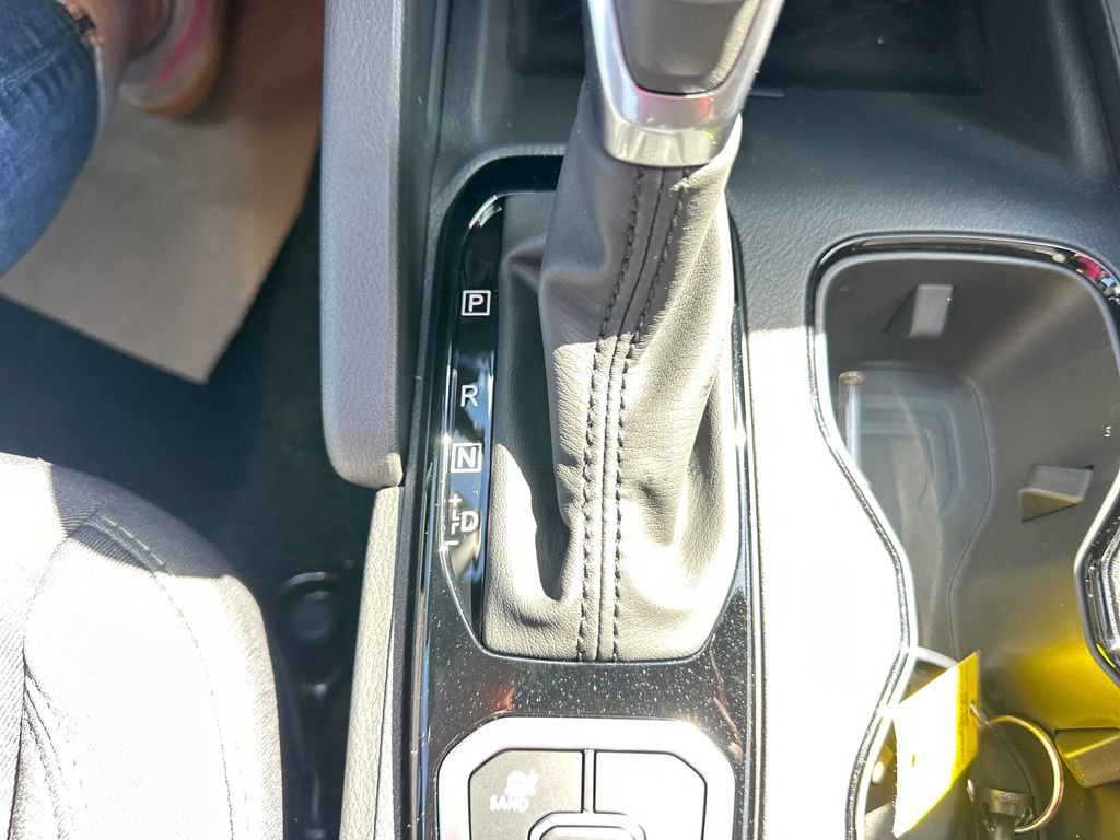 New 2026 Nissan Frontier SV AWD/4WD image 25