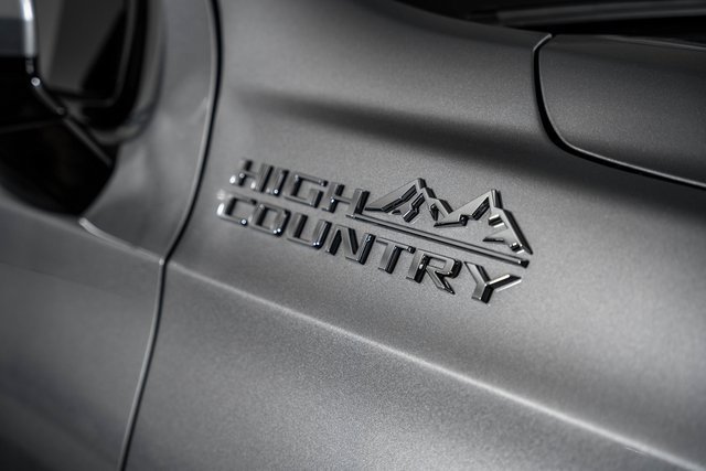 Used 2024 Chevrolet Tahoe High Country image 16