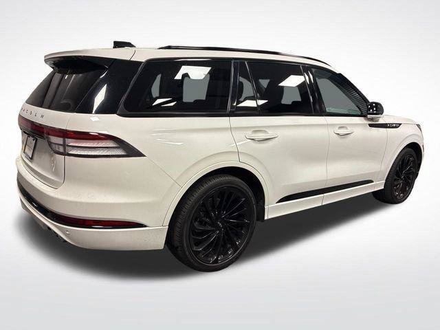 Used 2025 Lincoln Aviator Reserve w/ Jet Appearance Package RWD image 5