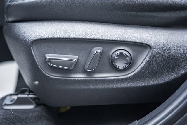 Used 2022 Toyota Highlander XLE image 41