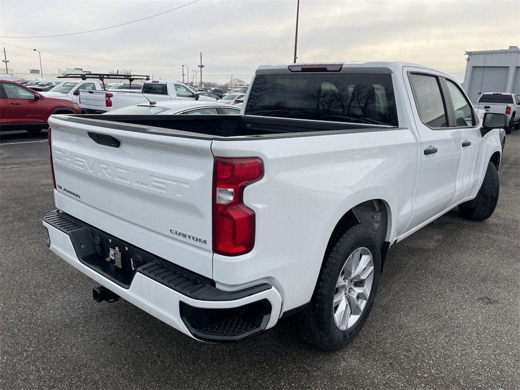 Used 2020 Chevrolet Silverado 1500 Custom w/ Custom Value Package image 4