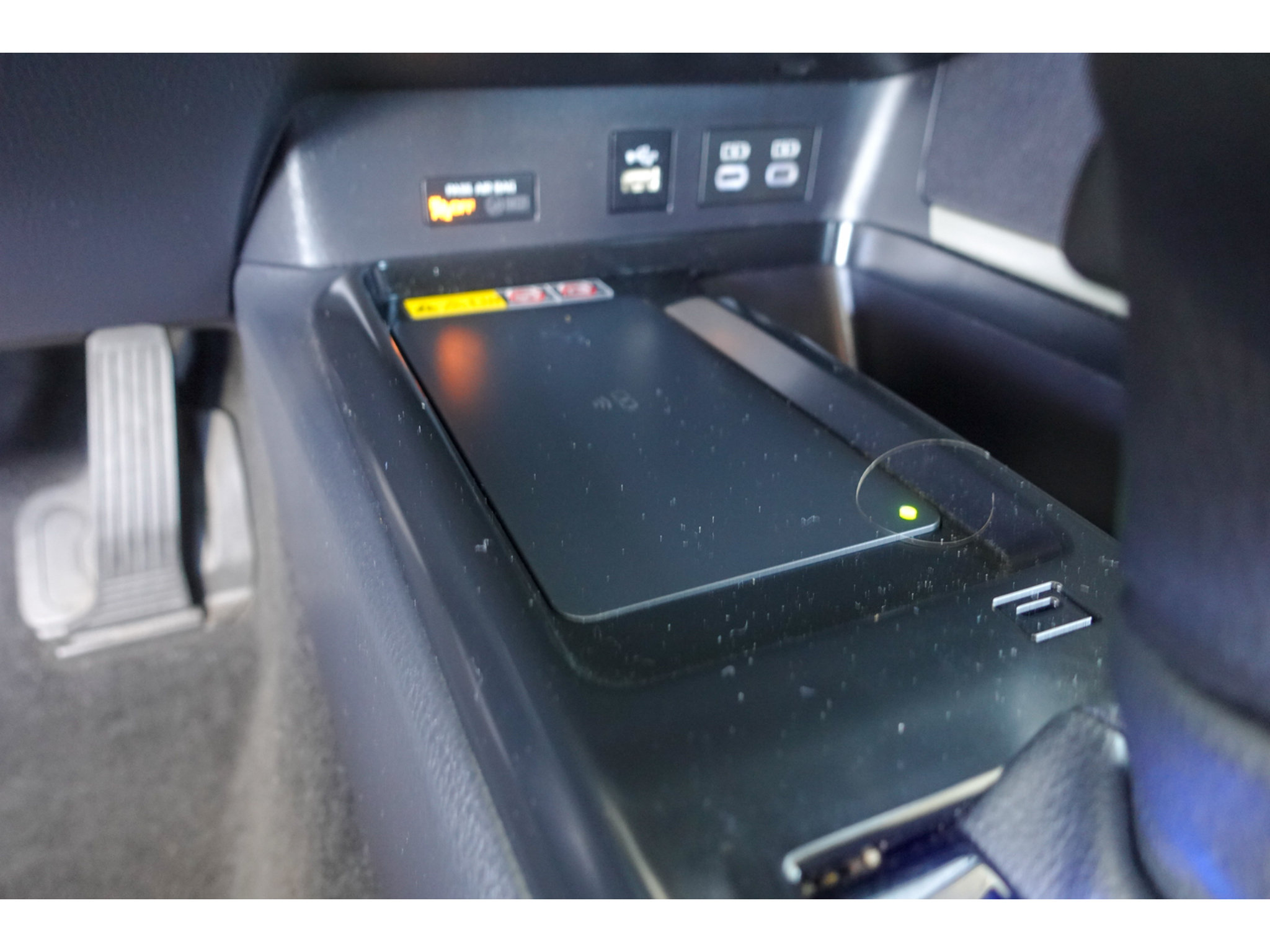 Used 2025 Toyota Camry LE FWD image 21