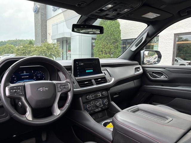 Used 2022 Chevrolet Tahoe RST w/ Luxury Package AWD/4WD image 11