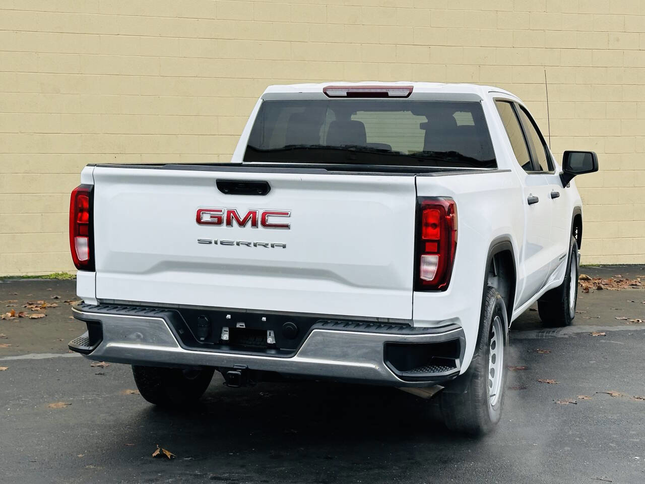 Used 2022 GMC Sierra 1500 Pro w/ Pro Value Package image 5