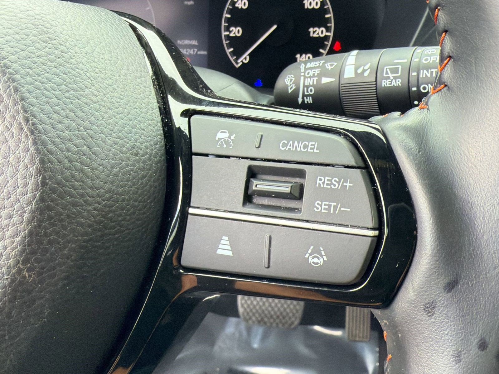 Used 2025 Honda HR-V Sport image 14