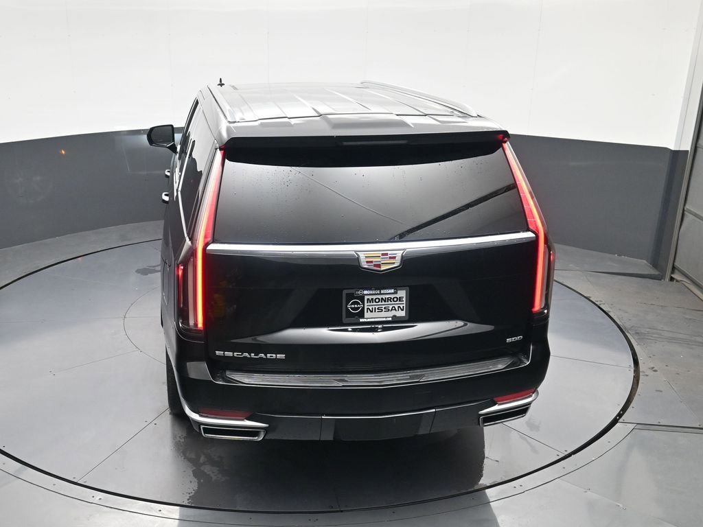 Used 2022 Cadillac Escalade ESV Premium Luxury image 32