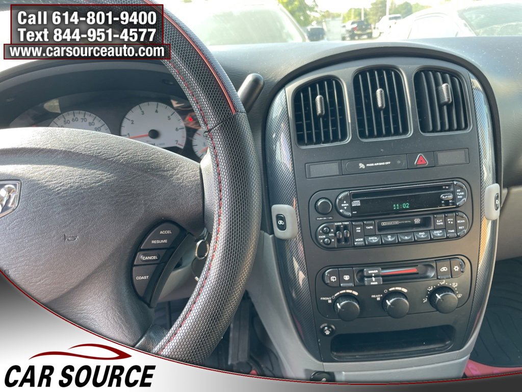 Used 2005 Dodge Grand Caravan SXT image 29