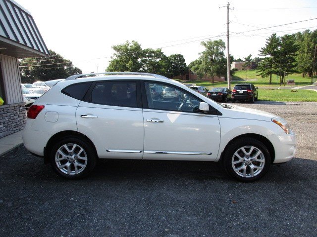 Used 2013 Nissan Rogue SL AWD/4WD image 9