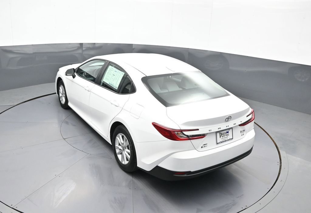 Certified 2025 Toyota Camry LE image 39