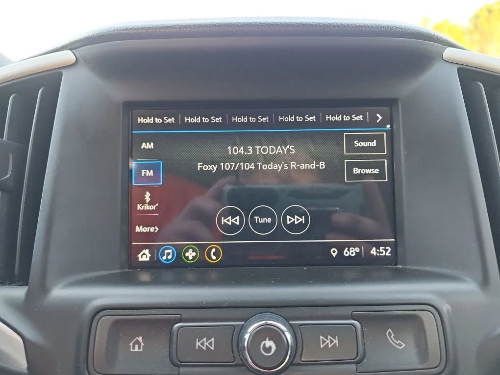 Used 2018 GMC Terrain SLE image 25