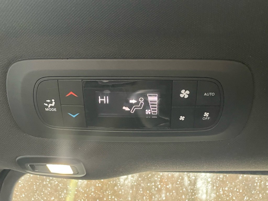 Used 2019 Chrysler Pacifica Touring-L Plus w/ Advanced Safetytec Group image 28